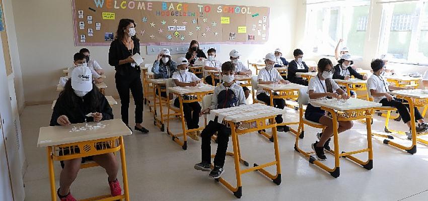 1.000’e yakın Darüşşafaka öğrencisi 1,5 yıl aradan sonra okula dönüyor