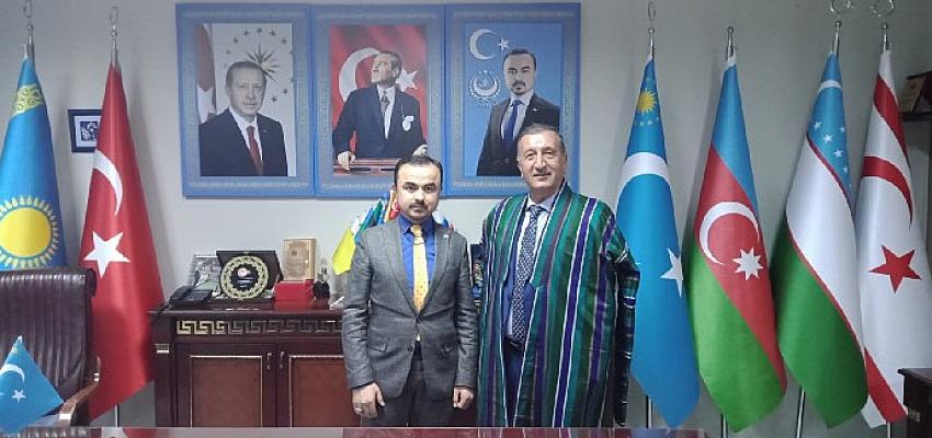 ABP’li Yalçın Doğu Türkistan Cumhurbaşkanı’yla birlikte!