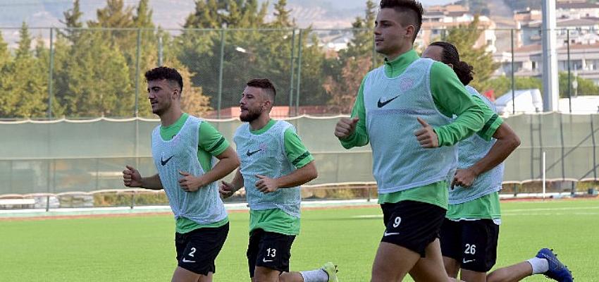 Aliağaspor FK, Sezon Hazırlıklarını Sürdürüyor