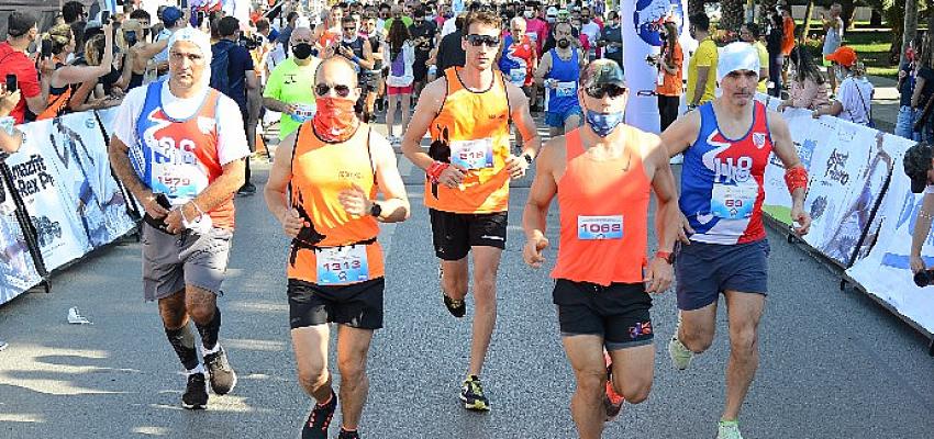 Kadıköy Yarı Maratonu’nda sporcular şiddete karşı koşacak