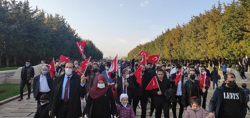 BTP Ankara Teşkilatı Anıtkabir’de… Cumhuriyet Bayramı şölen havasında kutlandı