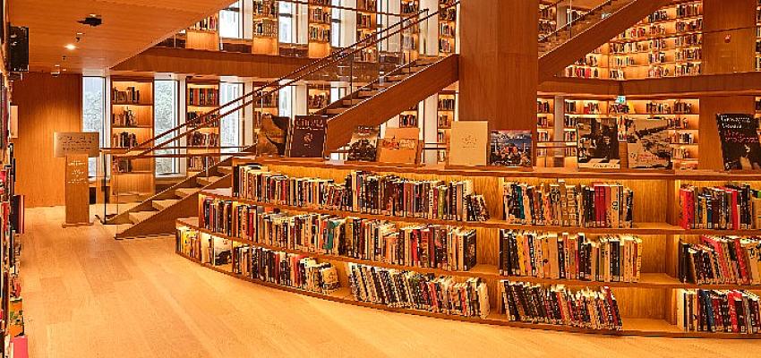 Vitali Hakko Kreatif Endüstriler Kütüphanesi AKM’de!