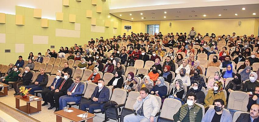 HRÜ Fen-Edebiyat Fakültesi Sezai Karakoç’u Unutmadı