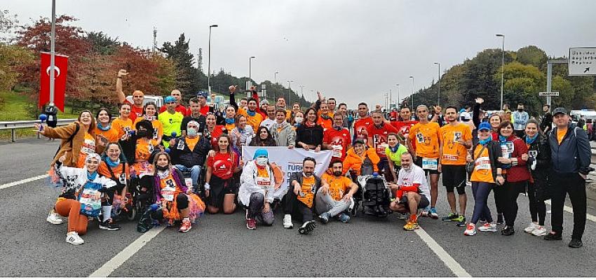 Türkiye Omurilik Felçlileri Derneği N Kolay 43. İstanbul Maratonu’yla Onlarca Kişiyi Özgürlüğe Kavuşturdu