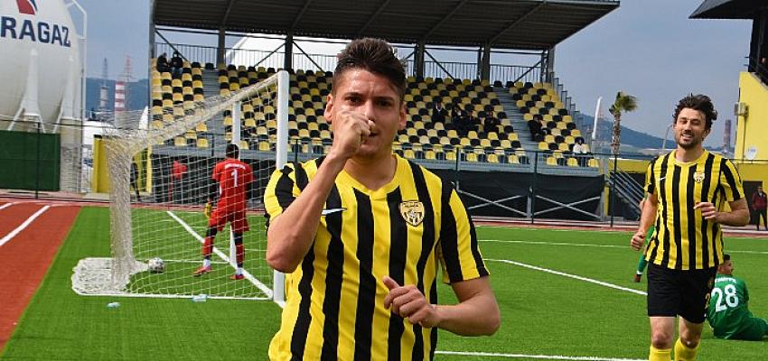 Aliağaspor FK 3 Puanı Tek Golle Aldı