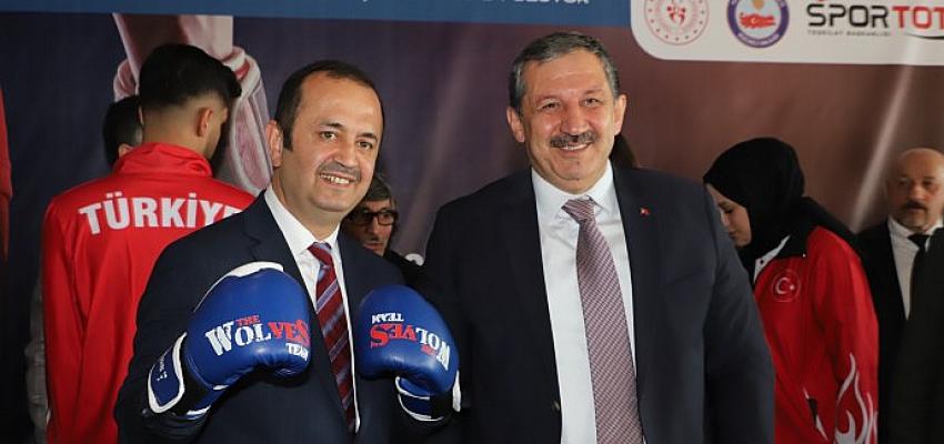 Kick Boks Büyükler Profesyonel Türkiye Şampiyonları; Spor Kenti Kocaeli’nde çıkacak