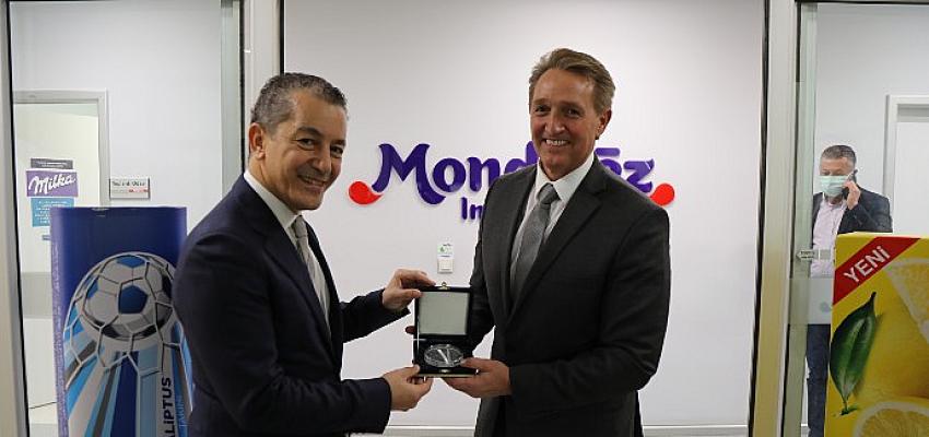 ABD’nin Türkiye Büyükelçisi Flake, Mondelez International Türkiye’yi ziyaret etti