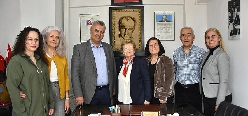 Belediye Başkanı Ulaş Yurdakul Atatürkçü Düşünce Derneği Başkanı Lerzan Baykal’a Hayırlı Olsun Ziyaretinde Bulundu