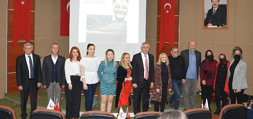 İstanbullu gezgin kadınlar Salihli’de dünya kadınlarını anlattı