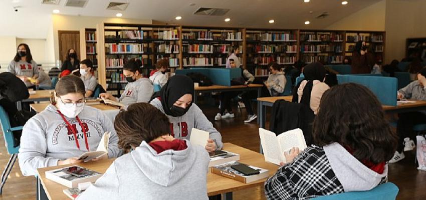 Küçükçekmece’deki 6 Kütüphane 53 Bin Okuru Ağrladı