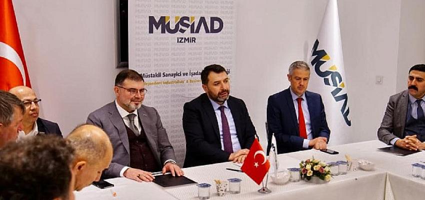 MÜSİAD İzmir, KOSGEB Başkanı Kurt’u Misafir Etti