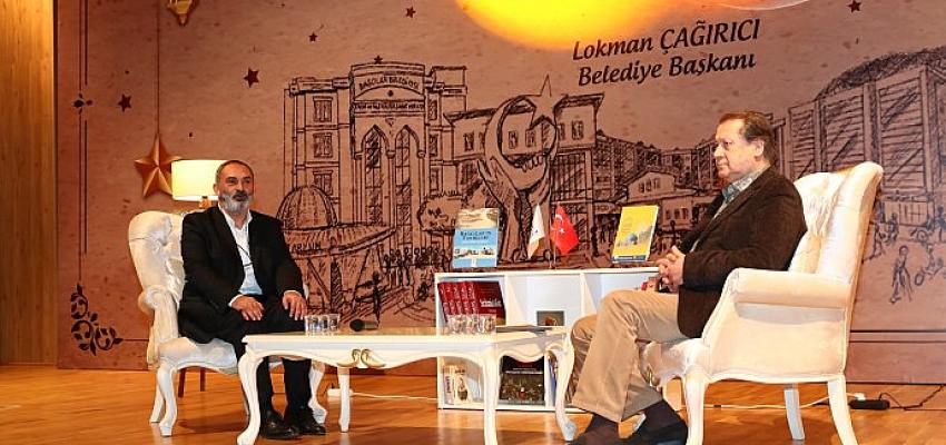 Ahmet Özhan: Karamsar şarkılardan uzak durun