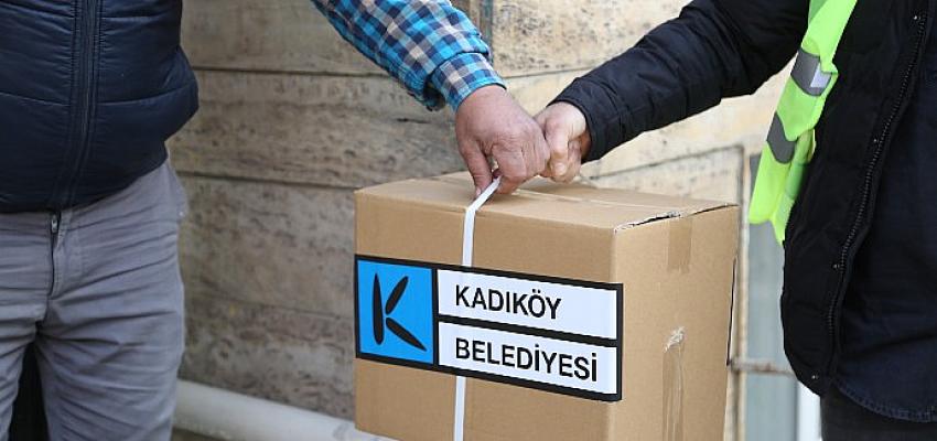 Kadıköy Belediyesi’nden 12 Bin Yardım Kolisi, Her Gün 5 Bin 500 Kişiye İftar