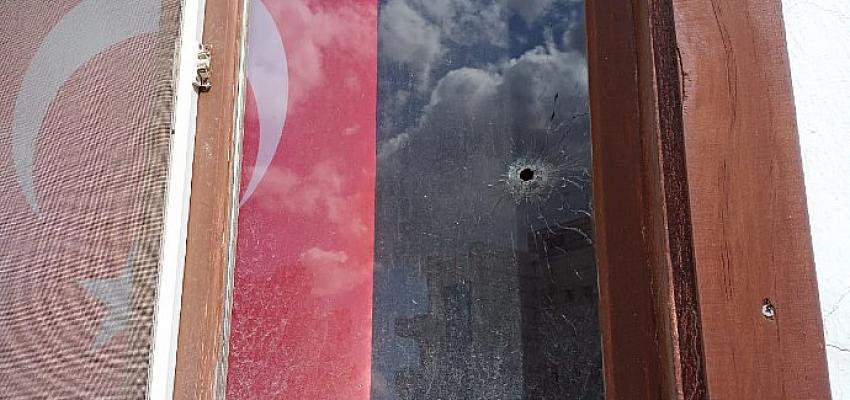 Malatya Pütürge İlçe binamıza yapılan silahlı saldırıyı şiddetle kınıyoruz