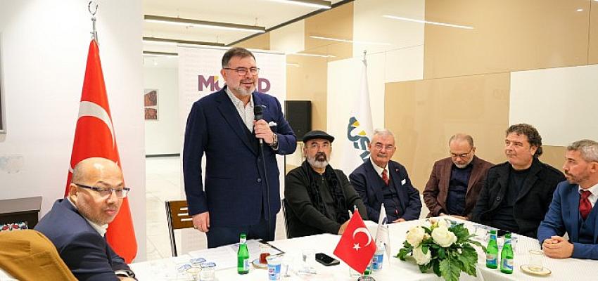 MÜSİAD Kurucu Genel Başkanı Erol Yarar MÜSİAD İzmir’e Konuk Oldu