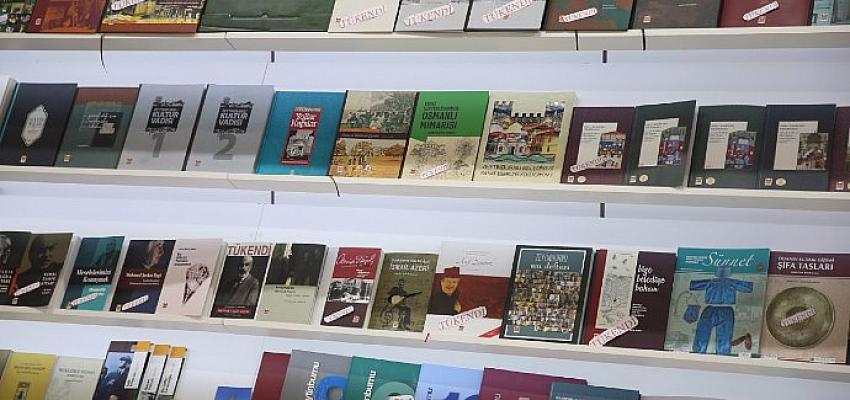 Zeytinburnu Kültür Yayınları Dünya Kitap’ın “En İyiler”i Arasında