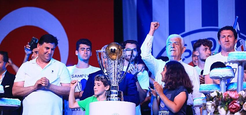 Başkan Gürün, Fethiyespor’un Şampiyonluk Kutlamalarına Katıldı