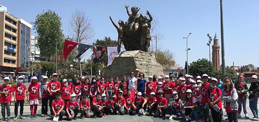 Büyükşehir, öğrencilere Antalya’yı gezdiriyor