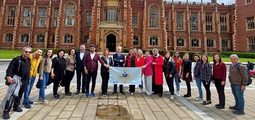 Millî Eğitim Bakanlığı İngilizce öğretmenleri, Türkiye’yi Birleşik Krallık’ın en büyük eğitim konferansında temsil ediyor