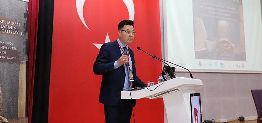 Moğolistan’daki Türk Yazıtları Çalıştayı İKÇÜ’de Yapıldı