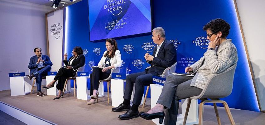 Sabancı Holding Ceo’su Cenk Alper Davos’ta “Endüstrilerde Dijital Değeri Ortaya Çıkarmak” ve “İnsan Odaklı Ticaret” Panellerinde Konuştu