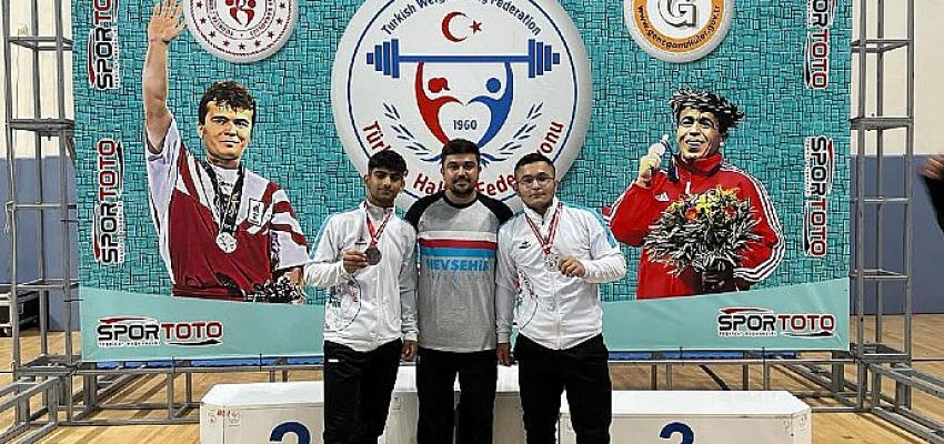 Haltercilerimiz Türkiye Şampiyonası’ndan Gümüş ve Bronz Madalya İle Döndü