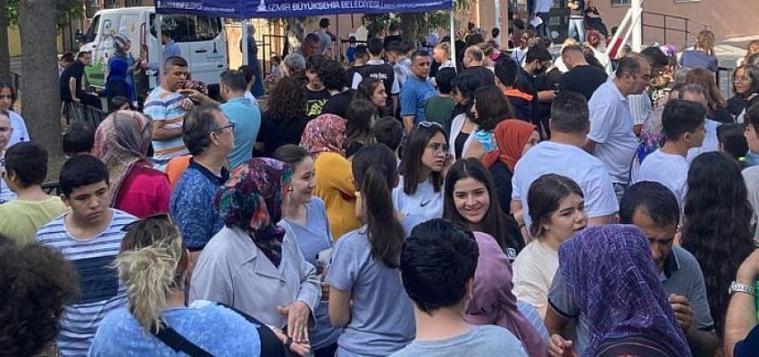 İzmir Büyükşehir Belediyesi’nden öğrencilere LGS desteği