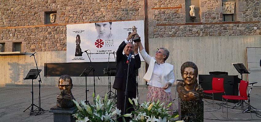 Lale Dikmen Türker Ödülü Çağdaş Yaşamı Destekleme Derneği’ne Verildi