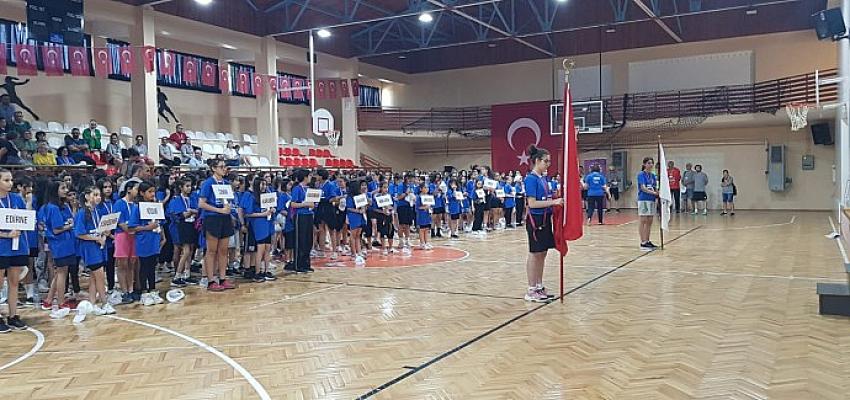 Anadolu Sigorta’dan Kız Basketbol Şenliğine Anlamlı Destek