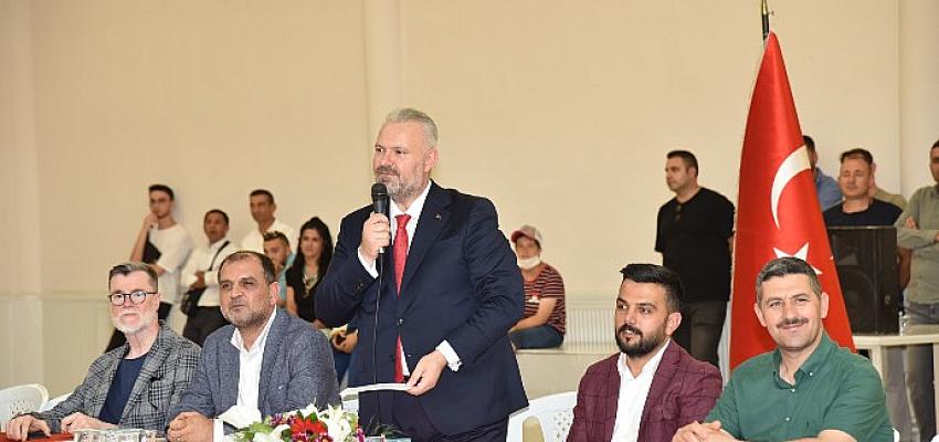 Menemen Belediye Başkan Vekili Aydın Pehlivan, Kurban Bayramı öncesi belediye personeliyle bayramlaştı