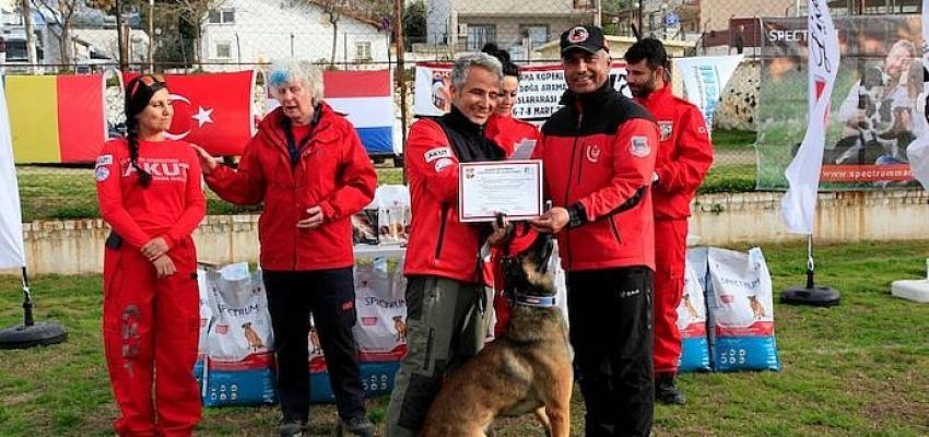 AKUT’tan  Uluslararası Arama Kurtarma Köpekleri sınavı