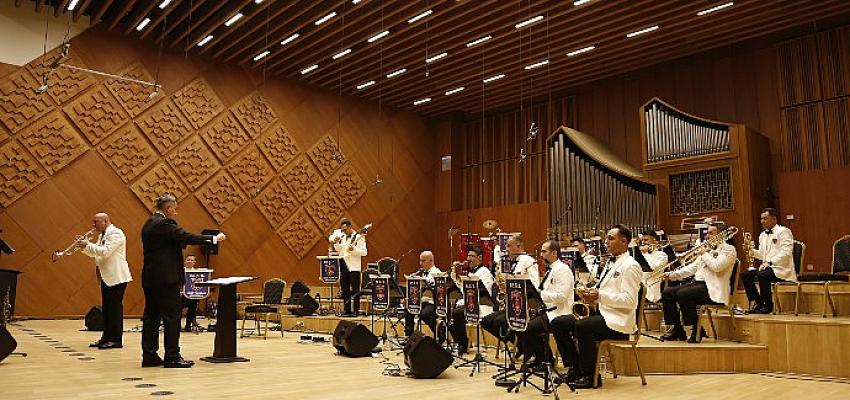 Başkent Kültür Yolu Festivali’nde Deniz Yıldızları Caz Orkestrası’nı Ağırladı
