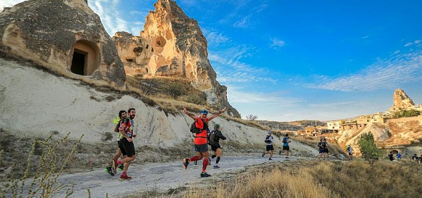 Canon, 8. kez gerçekleşecek Salomon Cappadocia Ultra-Trail®’i bu yıl da sponsor olarak destekliyor