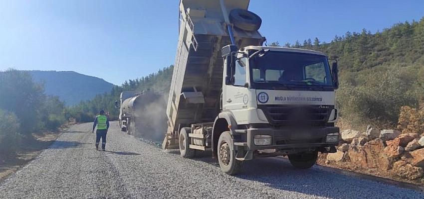 Mğla Büyükşehir Belediyesi Menteşe’de 466 Km asfalt çalışması yaparak yolların yüzde 92’sini yeniledi