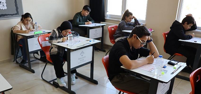 Nevşehir Belediyesi Tarafından Düzenlenen Ödüllü LGS Deneme Sınavı Yapıldı