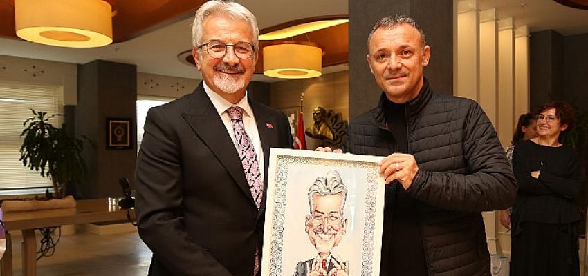 Ödüllü karikatüristler Başkan Erdem ile buluştu
