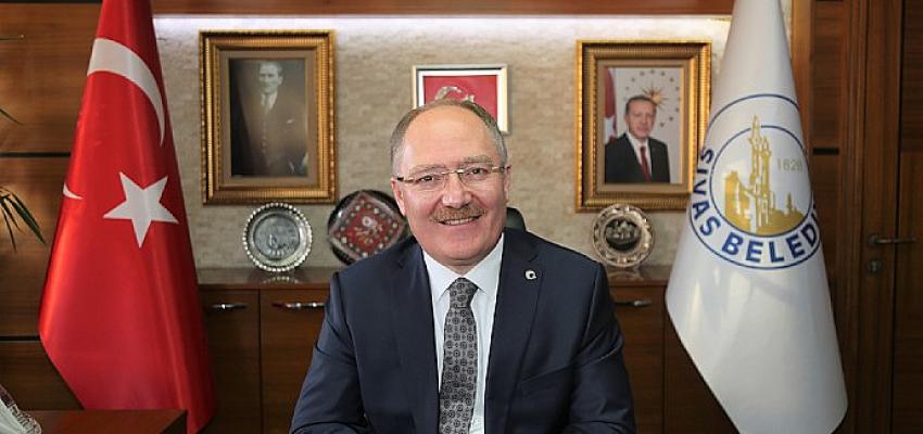 Sivas Belediye Başkanı Hilmi Bilgin ’24 Kasım Öğretmenler Günü’ dolayısıyla bir mesaj yayımladı