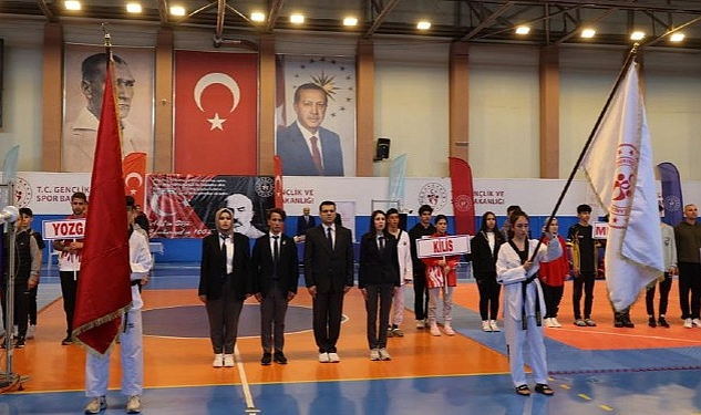 2022-2023 Yılı Okul Sporları Taekwondo (Kyorugi) Gençler  Kız – Erkek Grup Müsabakaları, Nevşehir'de başladı