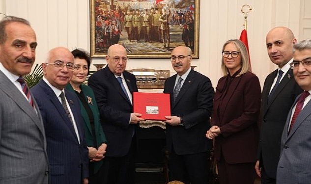 “Türkiye-Azerbaycan arasında 5 milyar dolarlık dış ticaret hedefliyoruz"