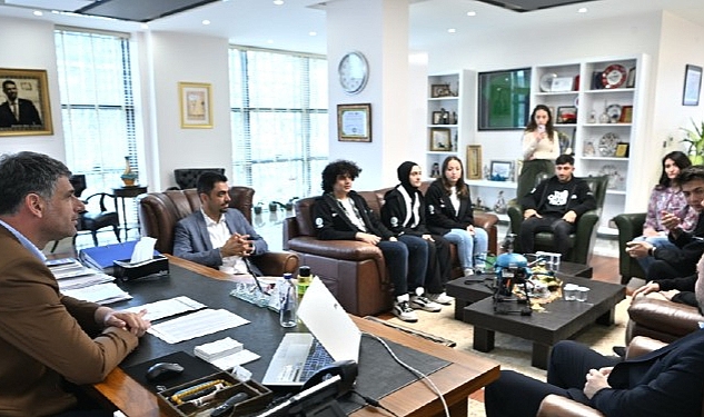 Kartepe Belediye Başkanı Av.M.Mustafa Kocaman'ın desteğiyle Bursa'da düzenlenen “Teknofest 2023 İHA Serbest Görev Yarışması"na katılan Kartepeli gençler performans ödülü kazandılar