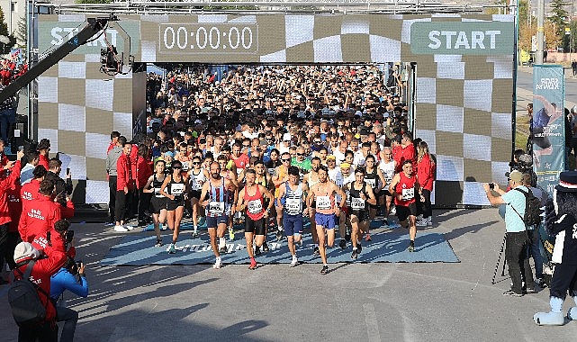 Binlerce Sporcu 2. Uluslararası Konya Yarı Maratonu'nda “İyilik" İçin Koştu