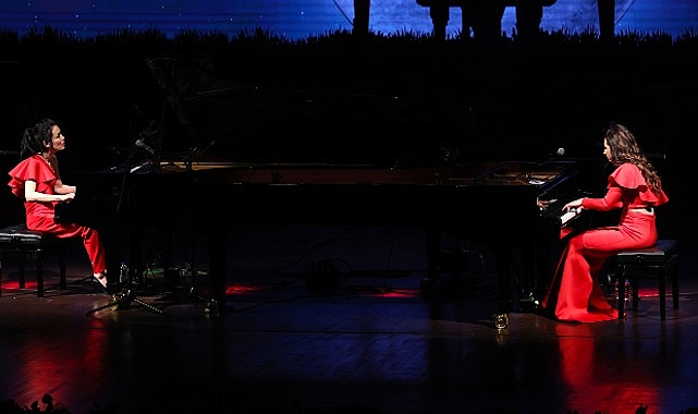 'Piyanonun kraliçeleri'   Antalya'da sahne aldı