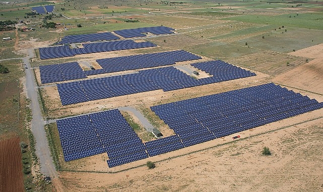 Akfen Yenilenebilir Enerji'den Bir Haftada 66 MW Gücünde Üç Hibrit Güneş Santrali Yatırımı Anlaşması