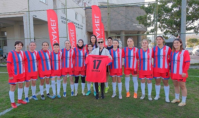 “Dardanel Kadın Futbol Takımı'na Şahika Ercümen Desteği” “Yeşil Sahalarda Kadın Dayanışması”