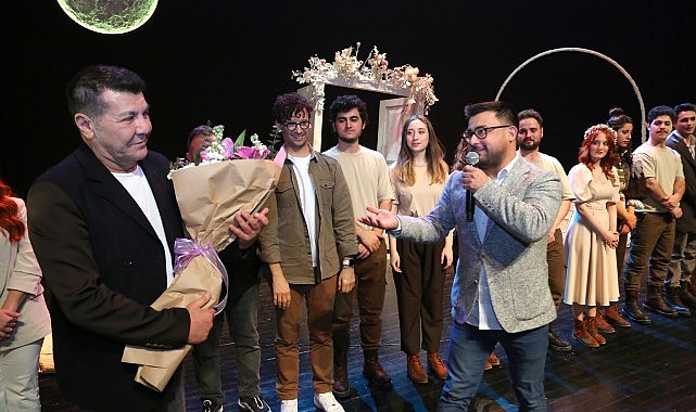 “Düş Oyunu" Sefaköy Kültür Merkezi'nde 'Gala' Yaptı