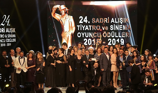 25. Sadri Alışık Tiyatro & Sinema Oyuncu Ödülleri Adayları Açıklandı